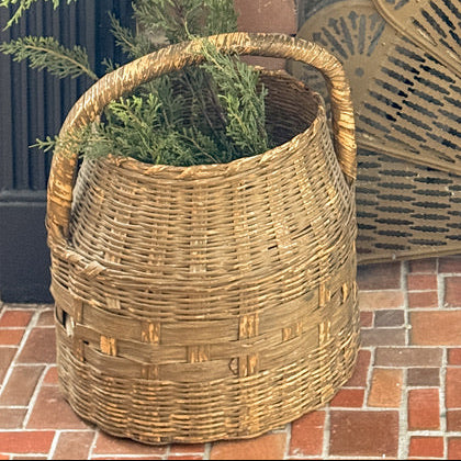 Primitive Worn Market Wicker Basket